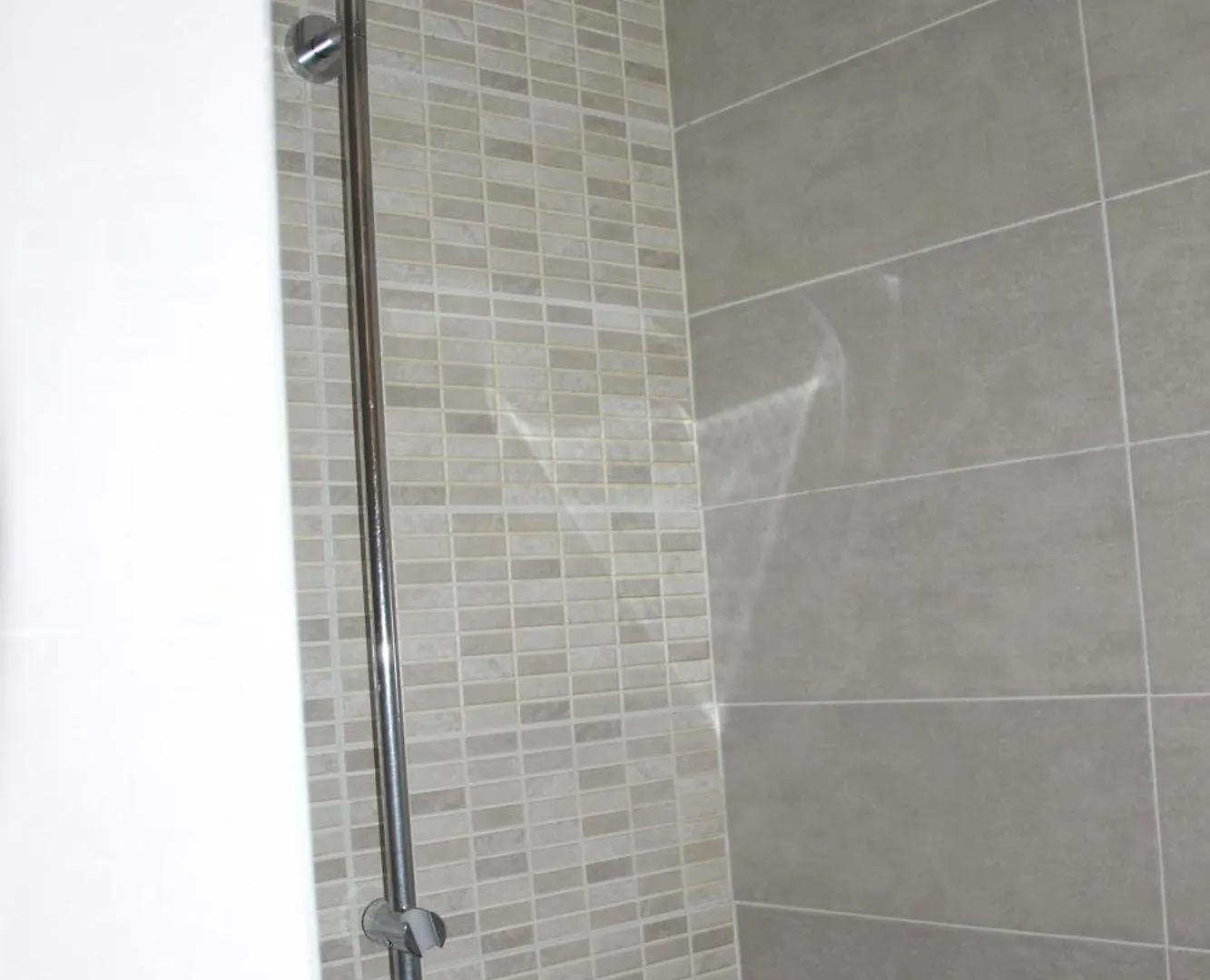 ゲストハウス Logement Entier Dans Maison Pour 4 ヴィルヌーヴ・レ・ザヴィニョン